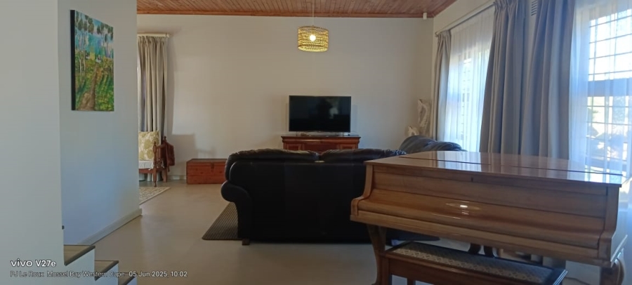 5 Bedroom Property for Sale in Bayview Western Cape